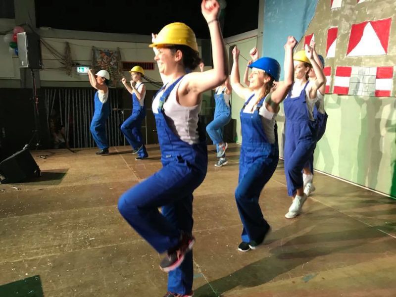 27332081_2456477671244506_7557452166588308876_n_2456477671244506